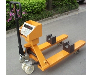 打印不干膠標(biāo)簽叉車(chē)電子秤